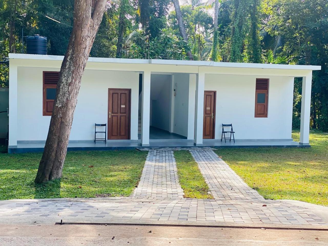 Sebastian Transit With Free Shuttle Service To Airport Holiday home *